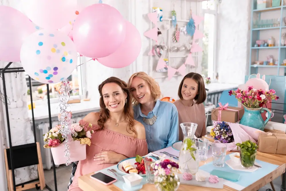 Best baby shower gifts for mom